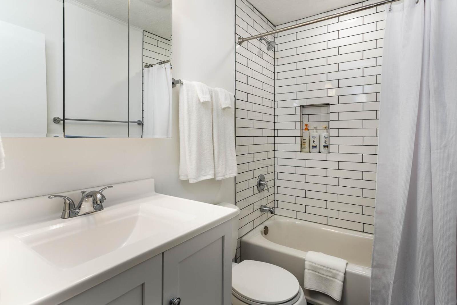 Hendo Hideaway A 2Bed/1Bath Apartment Хендерсънвил Екстериор снимка